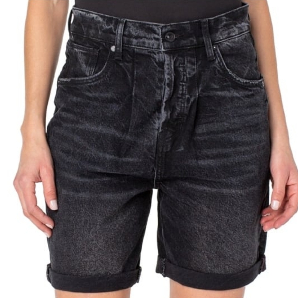 🪅 Earnest Sewn New York Hi-Rise Pleat Shorts. Size 25. New with tags.